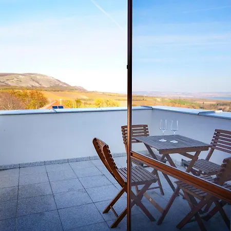 Vinarstvi Pod Hradem Apartment Klentnice